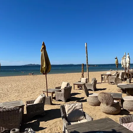 Dans La Pinede Pour 4 Personnes * La Londe-les-Maures